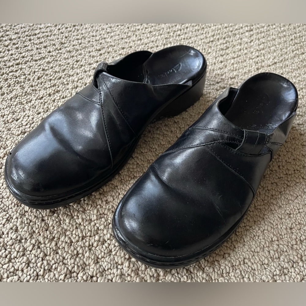 Clark’s Women’s Black Slides